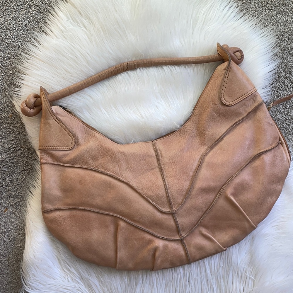 Leather Hobo Shoulder Bag in Tan